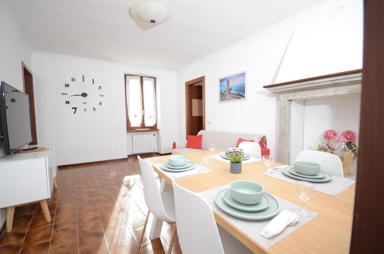 Corte Vezzola Trilocale Tommaso Puegnago Bagian luar foto